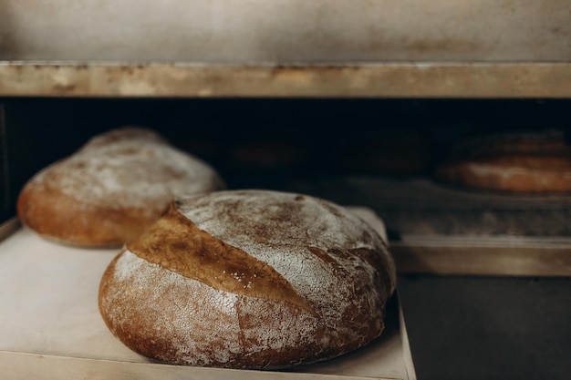 Хлеб в печи